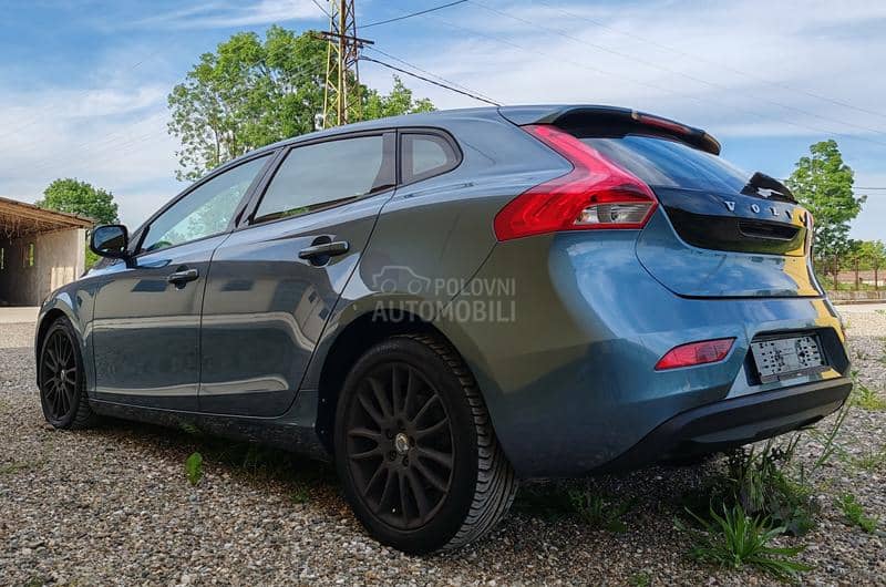 Volvo V40 D2 1.6hdi CH