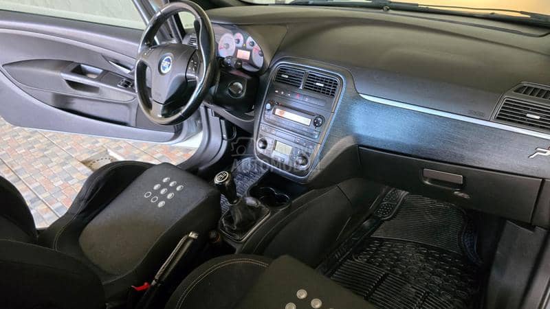 Fiat Grande Punto 1.4 b.  SPORT