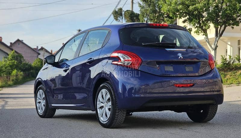 Peugeot 208 1.2 VTi, CH