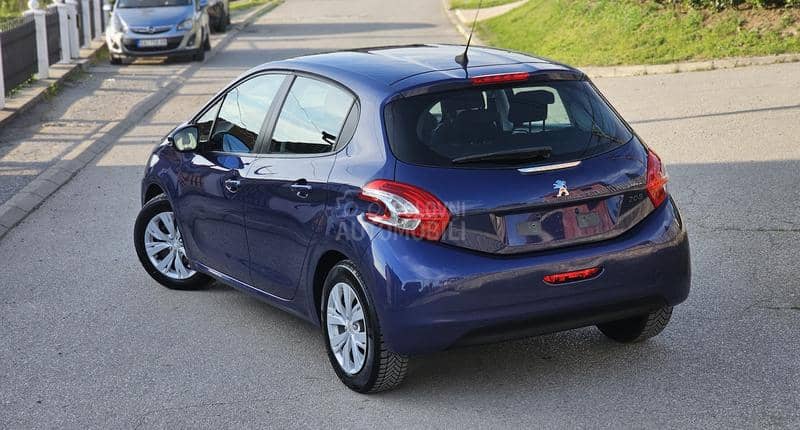 Peugeot 208 1.2 VTi, CH