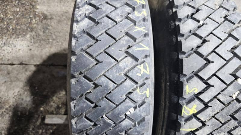 Pirelli 215/75 R17.5 Sve sezone