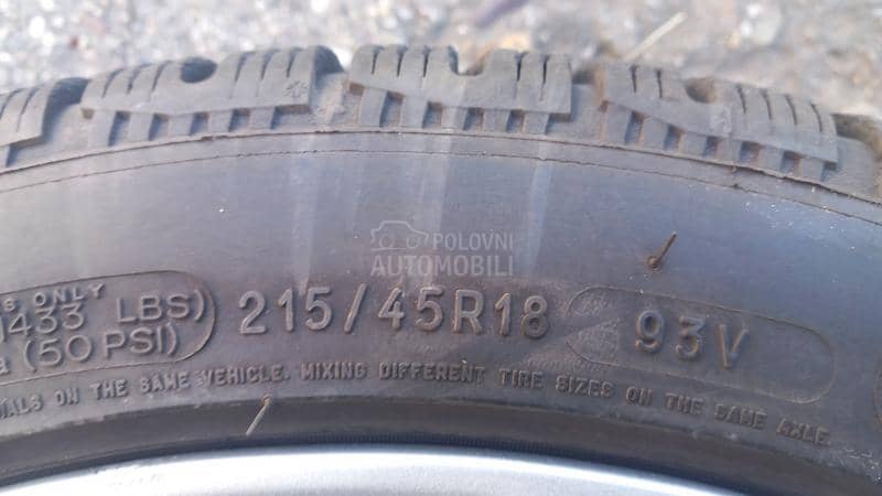 Michelin 215/45 R18 Zimska