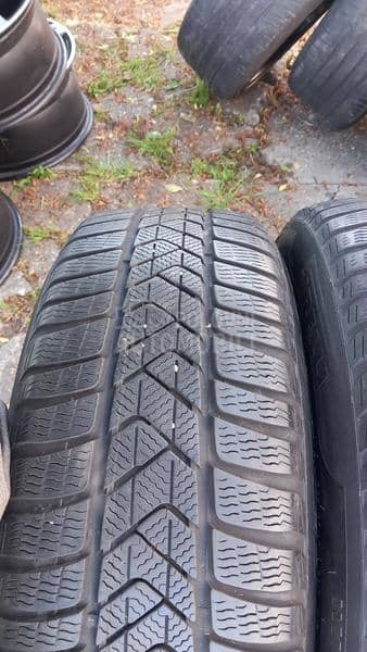 Pirelli 225/55 R17 Zimska