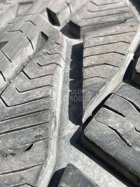 Tigar 215/65 R17 Zimska