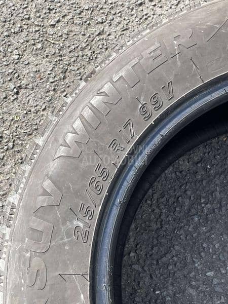 Tigar 215/65 R17 Zimska