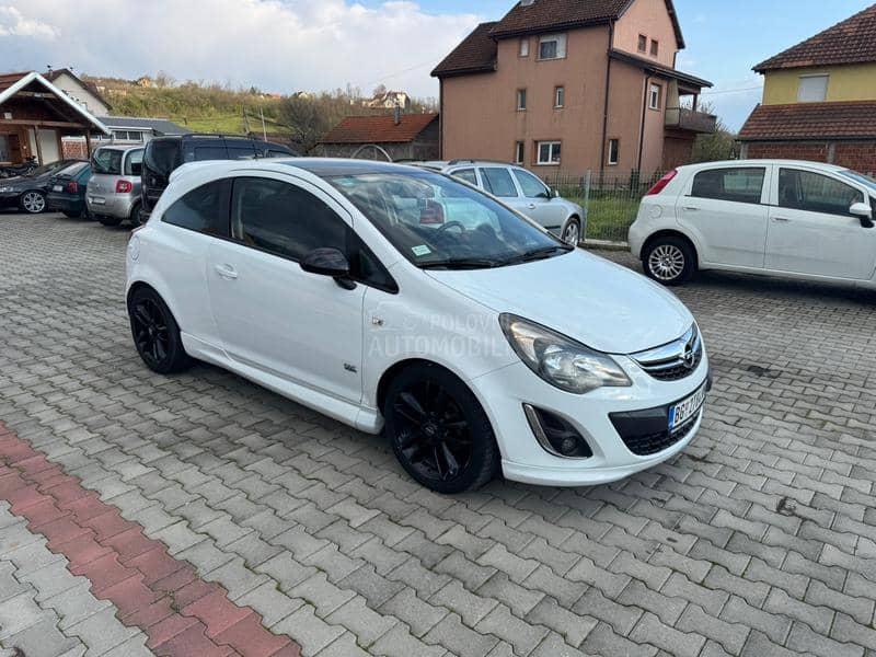 Opel Corsa D OPC Line