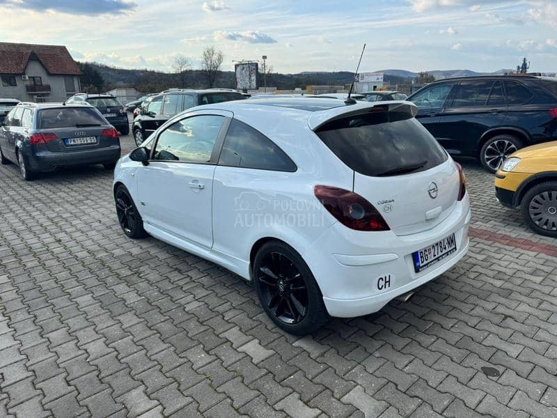 Opel Corsa D OPC Line