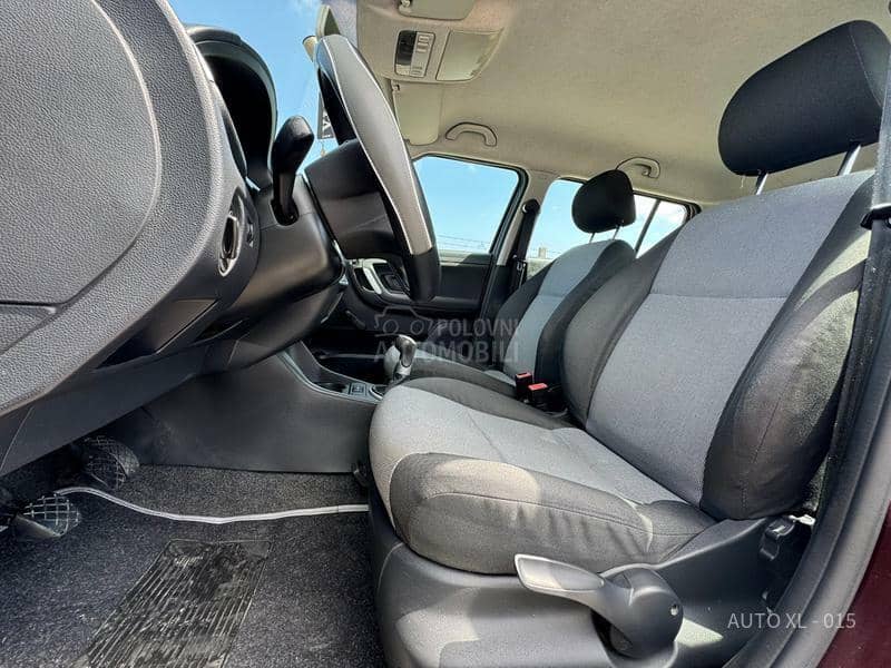 Škoda Fabia 1.2B // AC