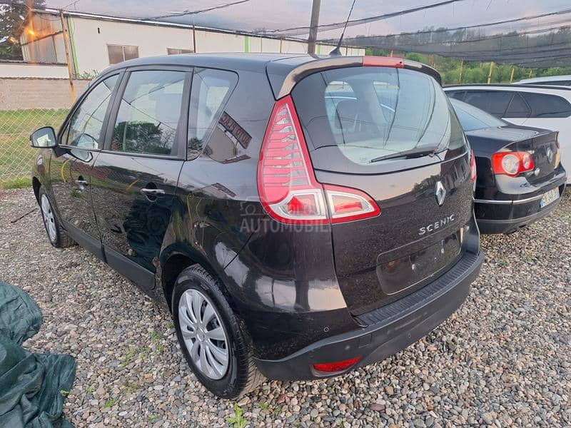 Renault Scenic TCE 130
