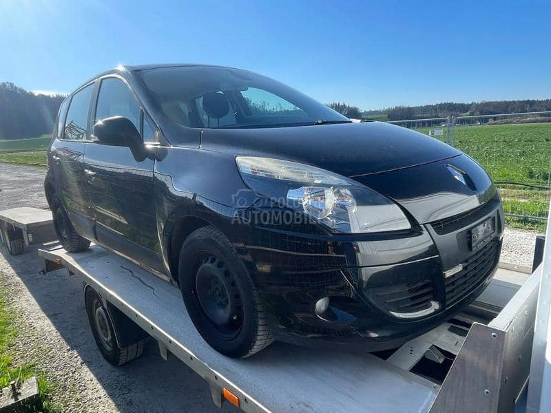 Renault Scenic TCE 130