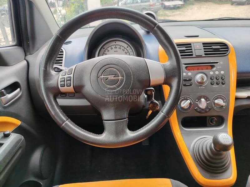 Opel Agila 1.2