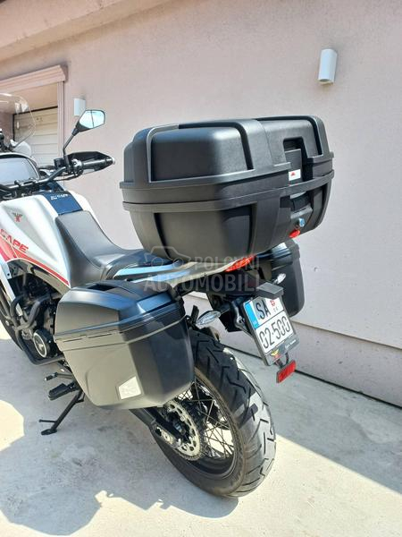 Moto Morini X CAPE 650