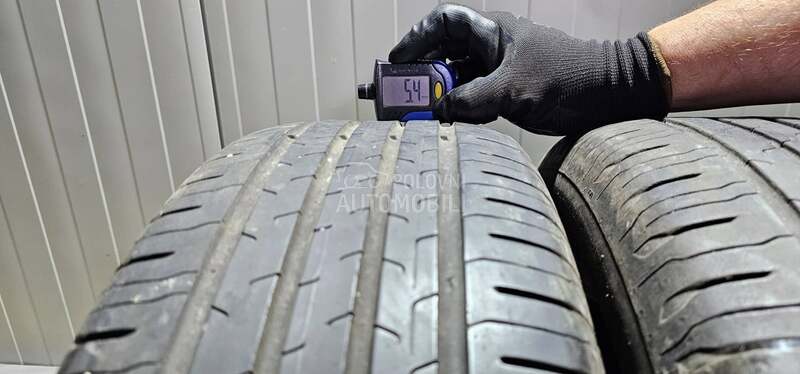 Continental 215/65 R17 Letnja