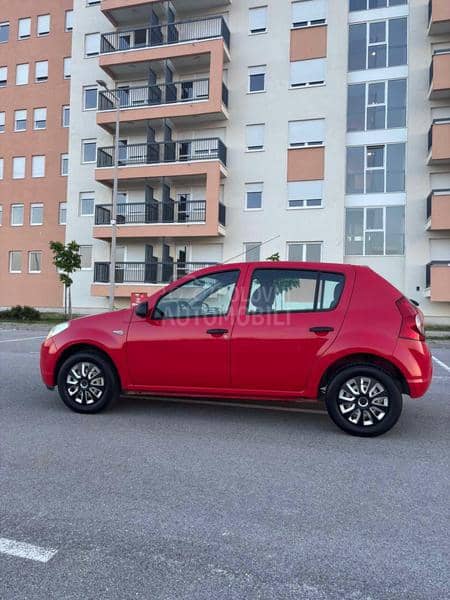 Dacia Sandero BASE 1.4