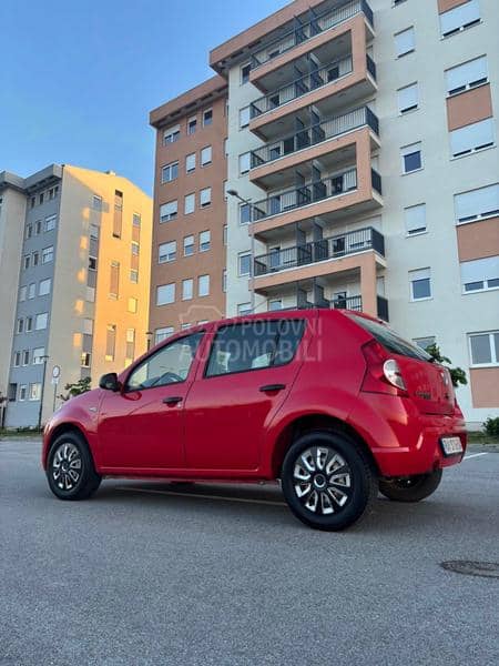 Dacia Sandero BASE 1.4