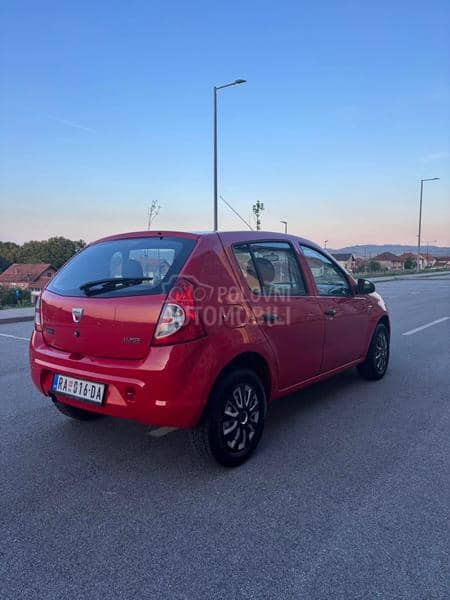 Dacia Sandero BASE 1.4