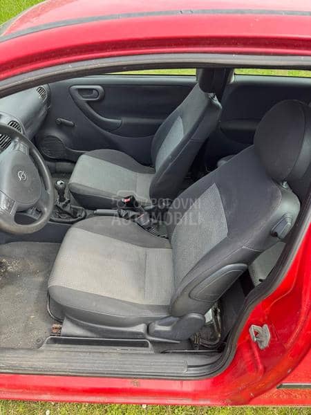 Opel Corsa C 1.0xep 2005. god. -  kompletan auto u delovima