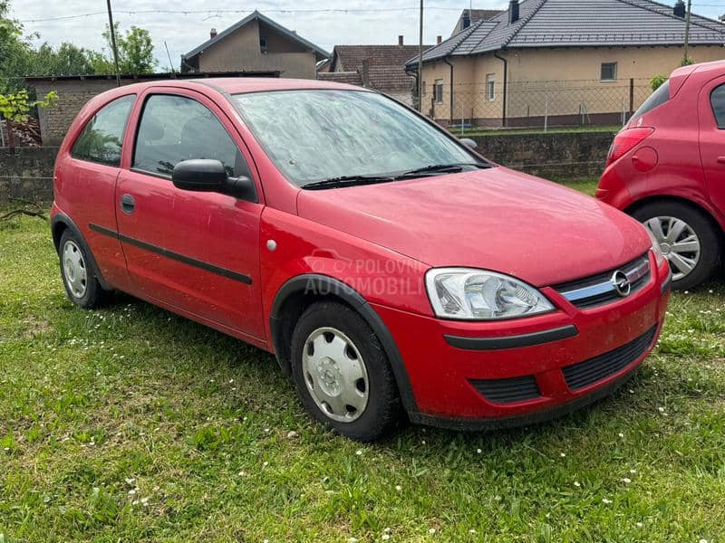 Opel Corsa C 1.0xep 2005. god. -  kompletan auto u delovima