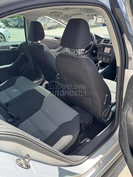 Volkswagen Jetta 