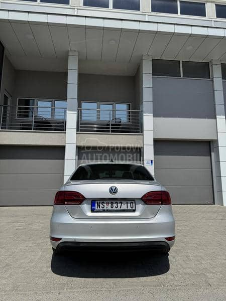 Volkswagen Jetta 