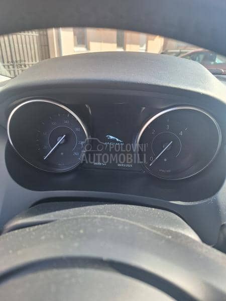 Jaguar E-Pace 180 D AWD