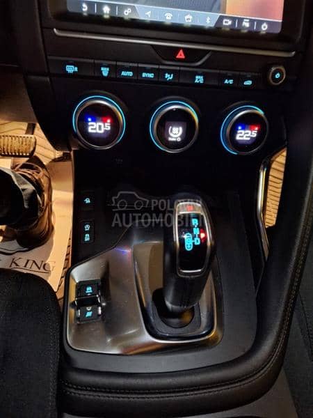Jaguar E-Pace 180 D AWD