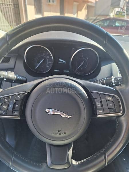 Jaguar E-Pace 180 D AWD