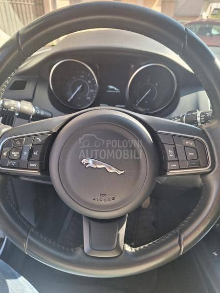 Jaguar E-Pace 180 D AWD