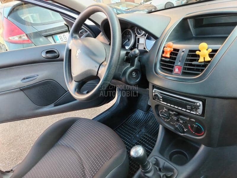Peugeot 206 plus 1,2