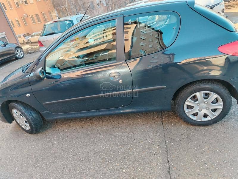 Peugeot 206 plus 1,2
