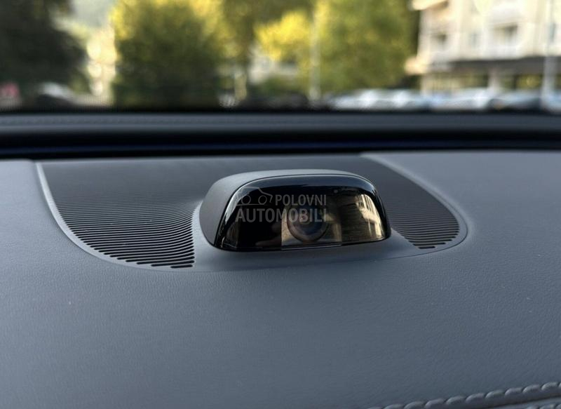 Mercedes Benz E 200 AMG SUPERSCREEN