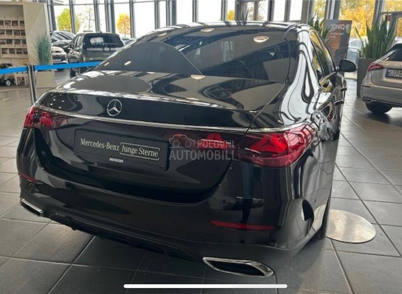 Mercedes Benz E 200 AMG SUPERSCREEN