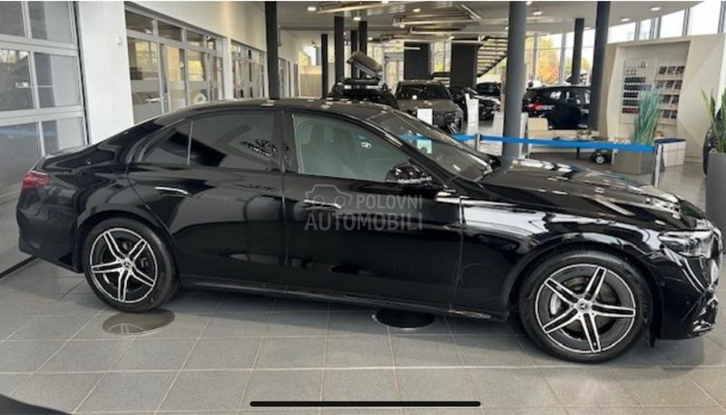 Mercedes Benz E 200 AMG SUPERSCREEN