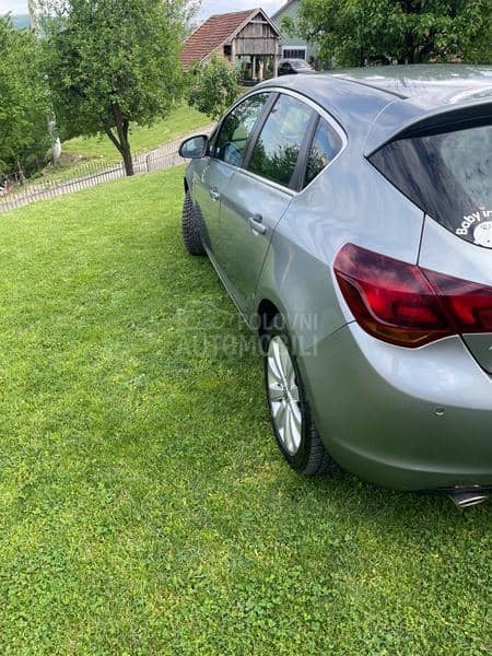 Opel Astra J 1.4