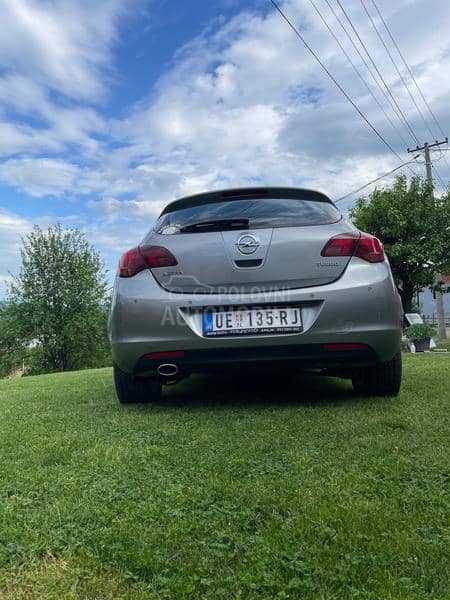 Opel Astra J 1.4