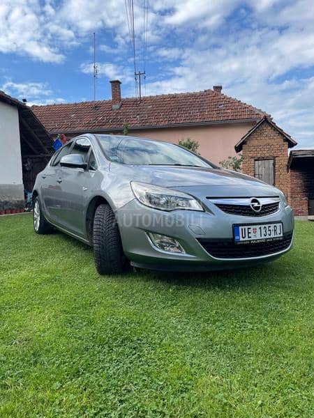 Opel Astra J 1.4