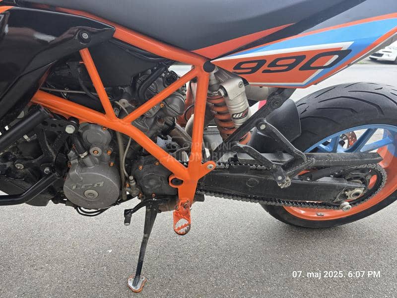 KTM 990 supermoto