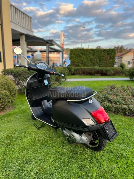 Vespa gts