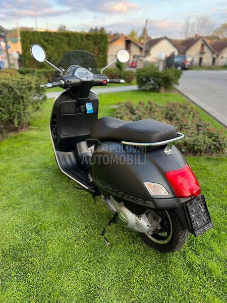 Vespa gts