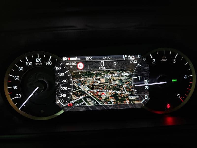 Land Rover Range Rover Velar R-Dynamic AUTO AWD