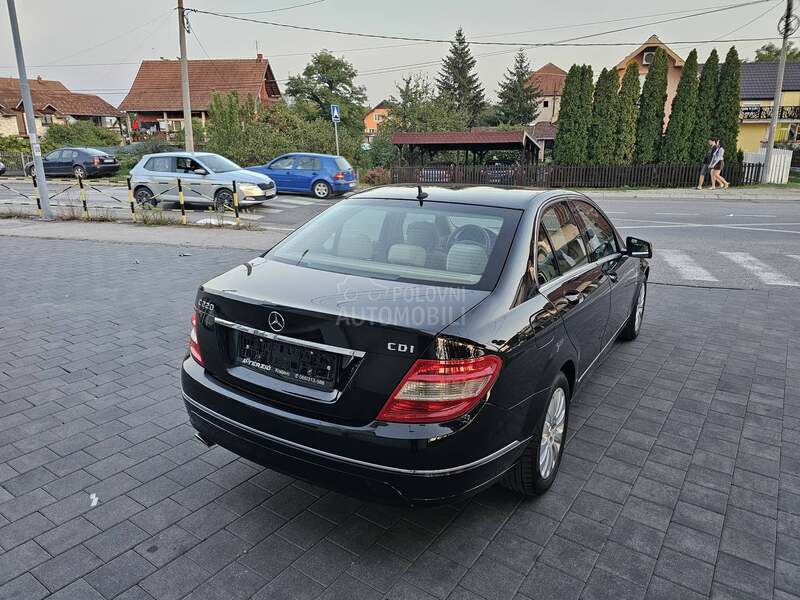 Mercedes Benz C 220 Cdi Autom 646