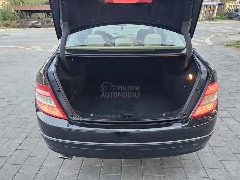 Mercedes Benz C 220 Cdi Autom 646