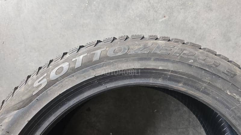 Pirelli 245/45 R18 Zimska