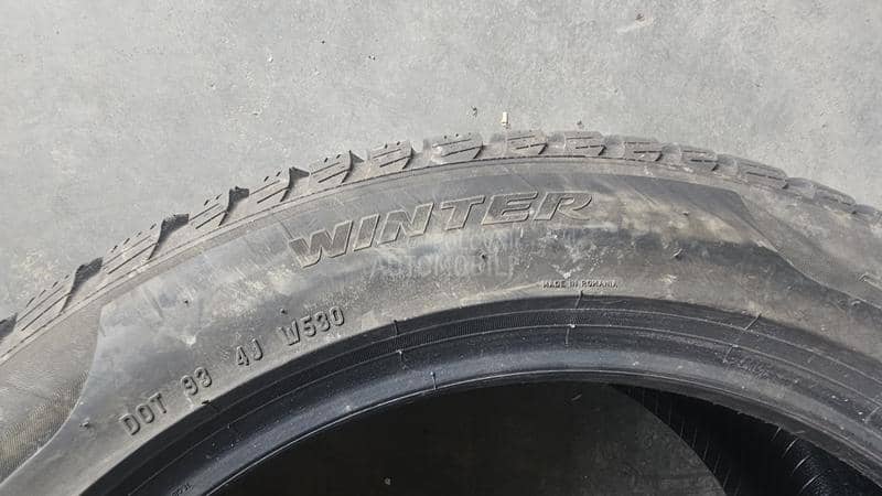 Pirelli 245/45 R18 Zimska