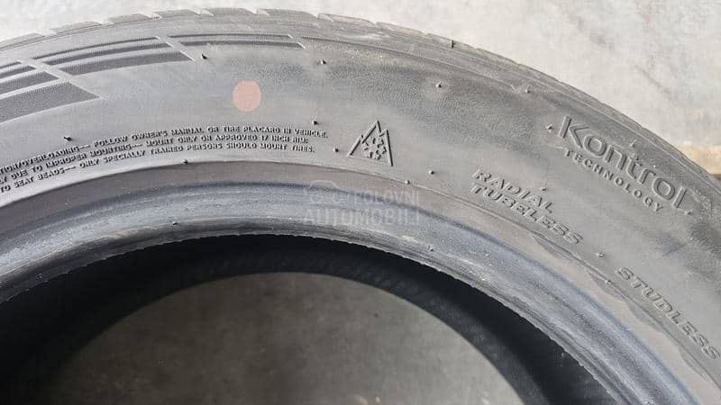 Hankook 225/55 R17 Zimska