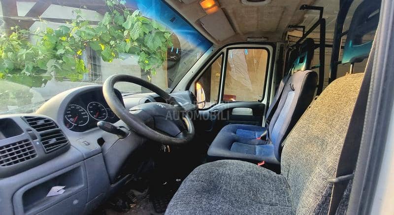 Peugeot Boxer 