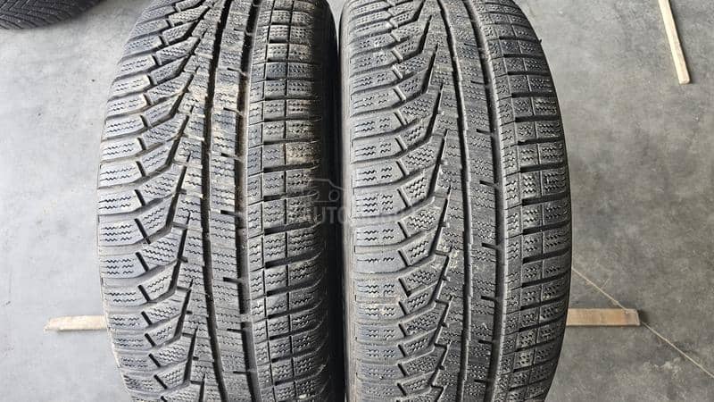 Hankook 215/55 R16 Zimska