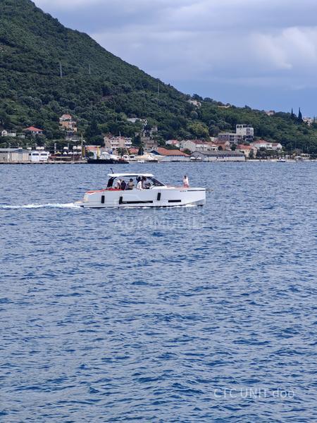 De Antonio Yachts D36