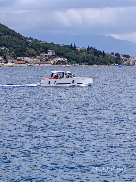 De Antonio Yachts D36