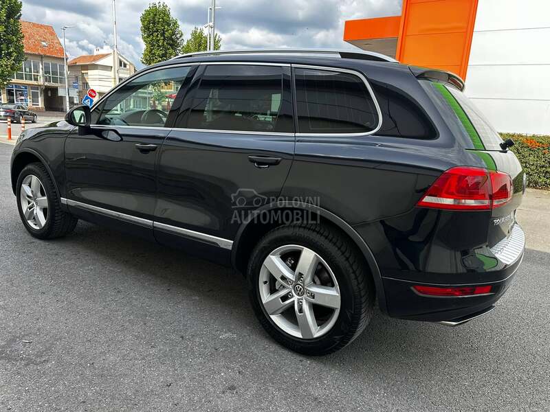 Volkswagen Touareg 3.0 TDI BLUEMOTION